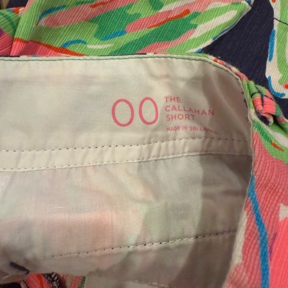 LILLY PULITZER Colorful Women's Shorts - Picture 3 of 4